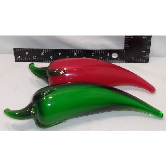 Lot of 2 Murano Style Encased Art Glass Chili Peppers Red/Green 7 1/4" & 7 3/4" - Picture 9 of 10